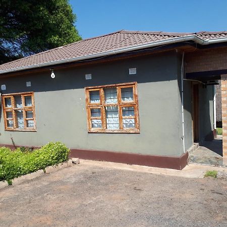 Njele Country Park Villa Ndola Bagian luar foto